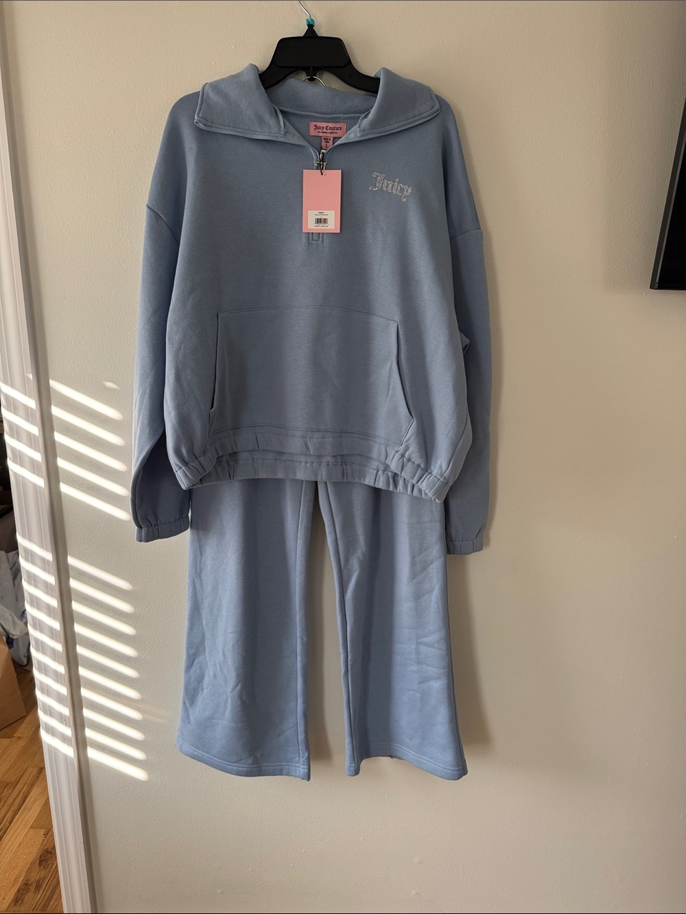 Juicy couture breezy sweatpants and sweatshirt top set
